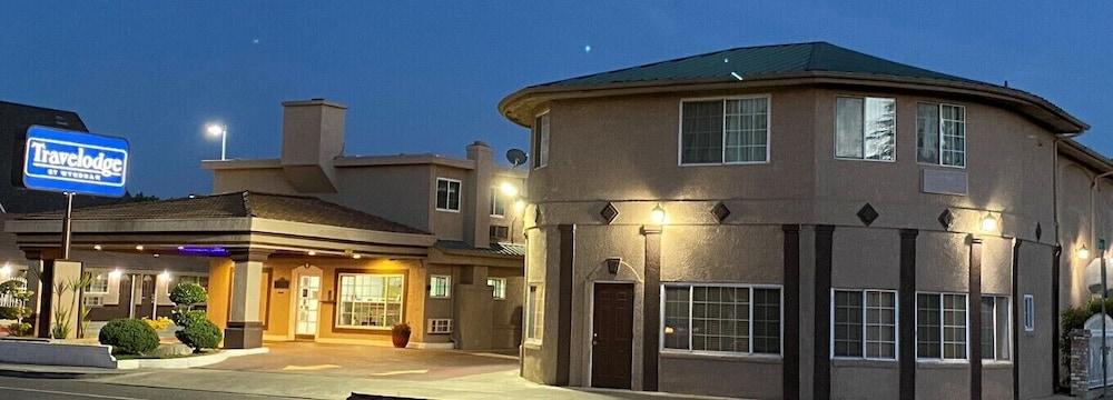 Yosemite Parkway Hotel Merced Exterior photo