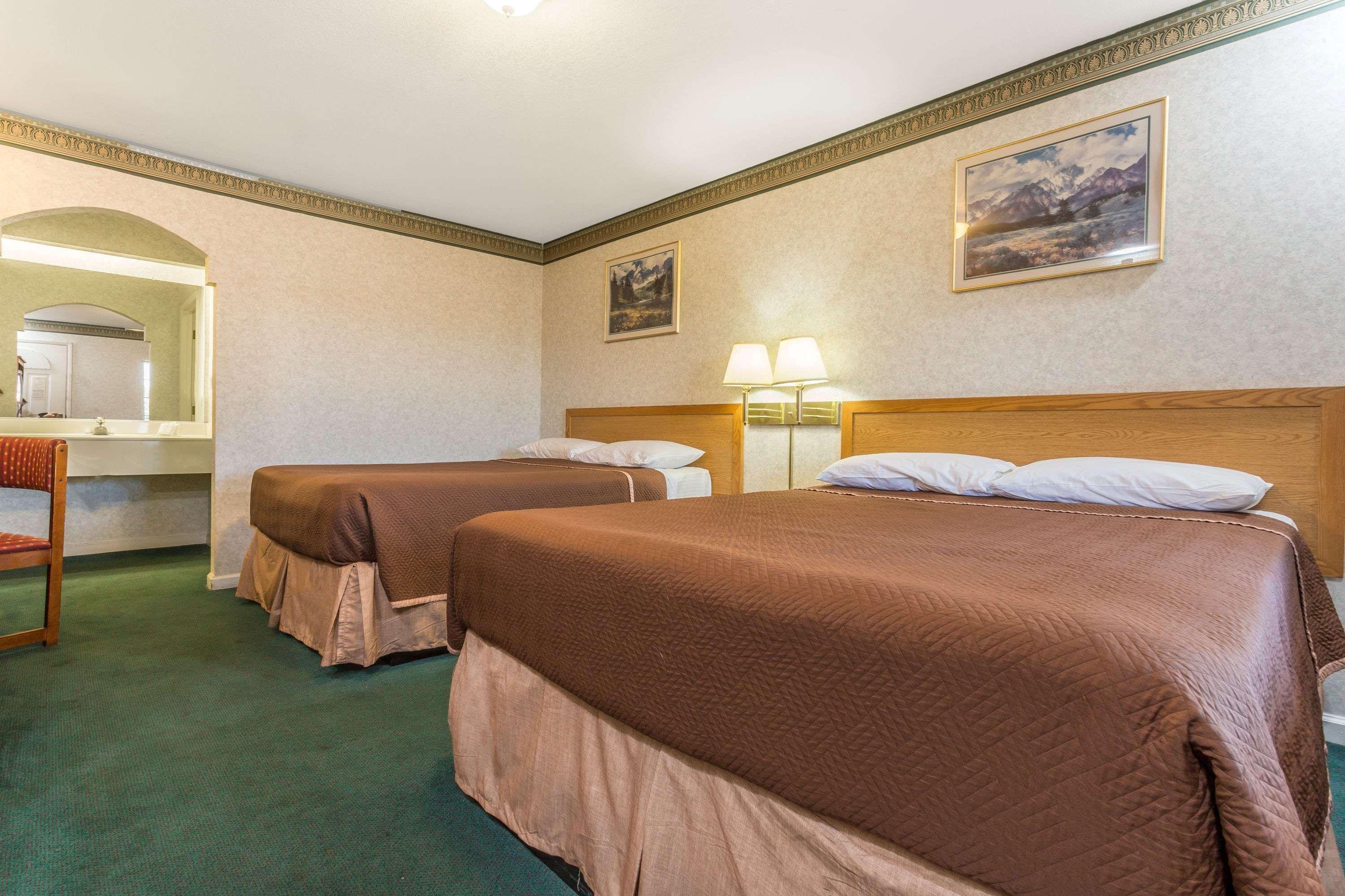 Yosemite Parkway Hotel Merced Exterior photo