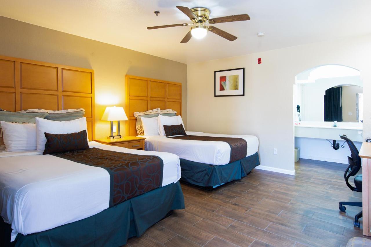 Yosemite Parkway Hotel Merced Exterior photo